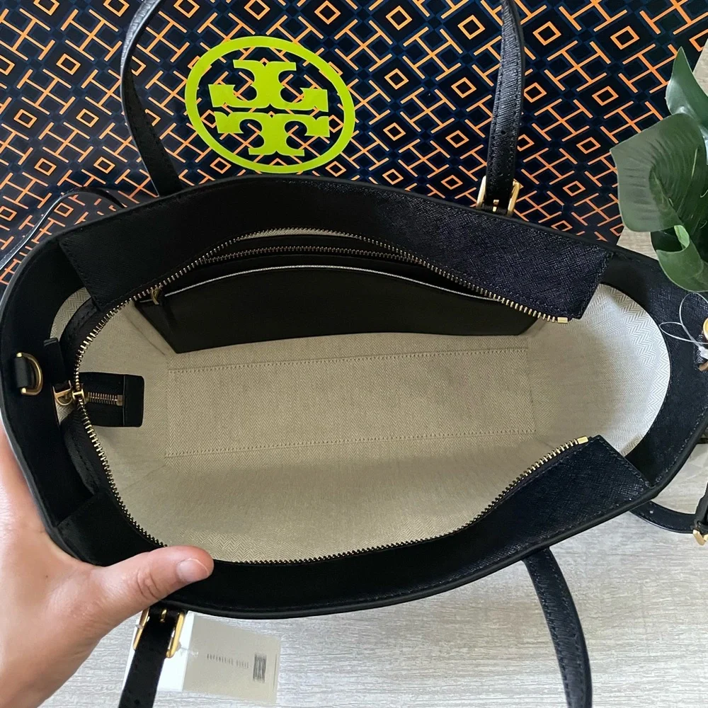 New , Authentic Tory Burch Emerson tote bag - Picture 4 of 14